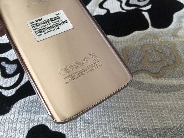 Đập hộp Samsung Galaxy S7 32GB 15