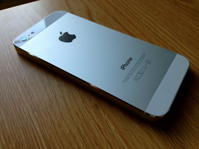 iphone-5-white-mat-lung