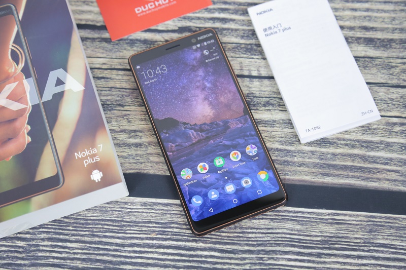 nokia 7 plus đánh giá màn hình