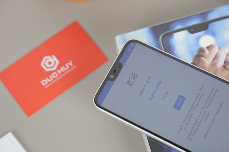 nokia x6 màu trắng màn hình tai thỏ 