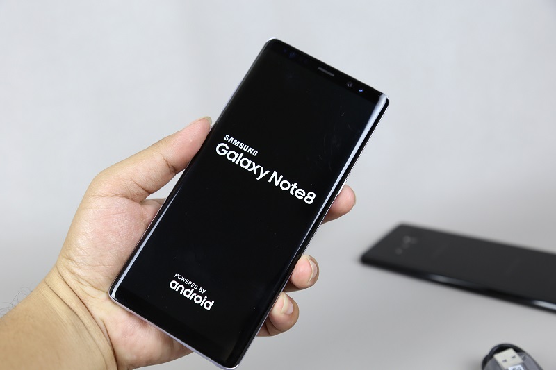 Thiết kế cao cấp của Samsung Galaxy Note 8