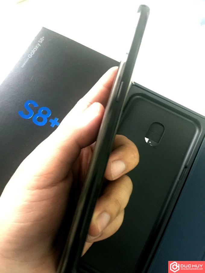 Hình ảnh Samsung Galaxy S8 Plus RAM 6GB, giá hấp dẫn