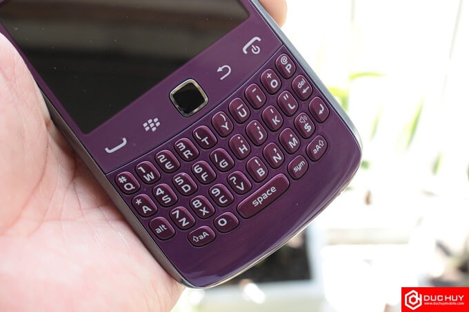 ban-phim-blackberry-curve-9360-duchuymobile-1
