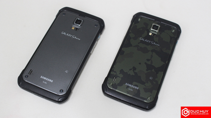 Samsung Galaxy S5 Active 古 docomo ブラック 中古