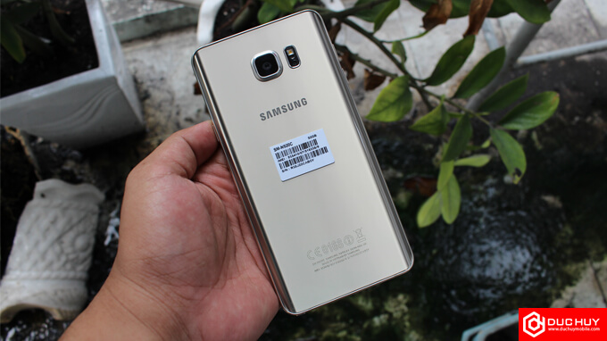 Mat-sau-Samsung-Galaxy-Note-5-Cong-Ty-Duchuymobile