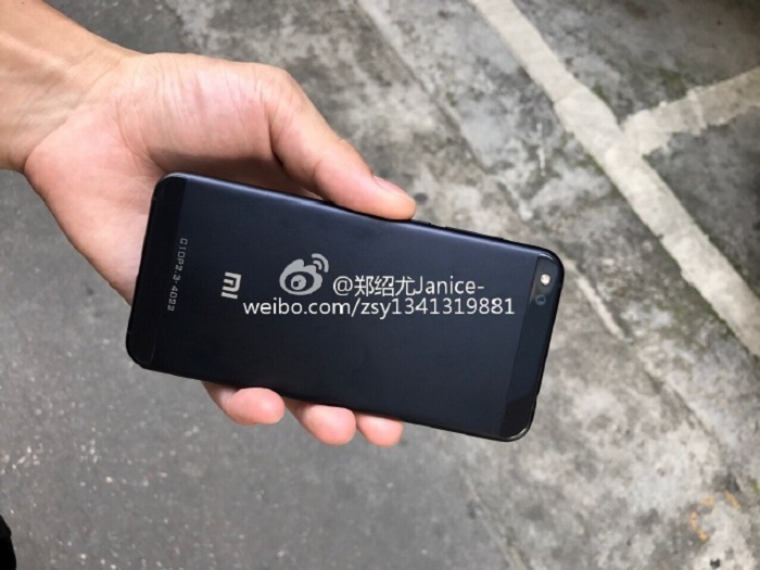 Trên tay Xiaomi Mi 5C 