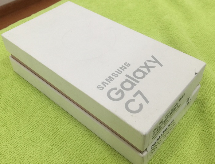 Đập hộp Samsung Galaxy C7