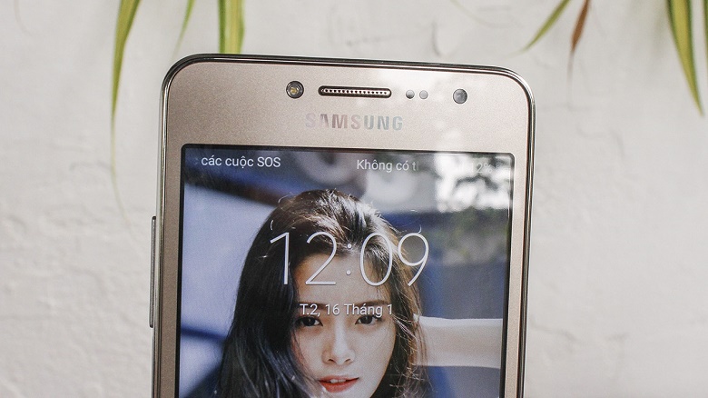 Đập hộp Samsung Galaxy J2 Prime 2