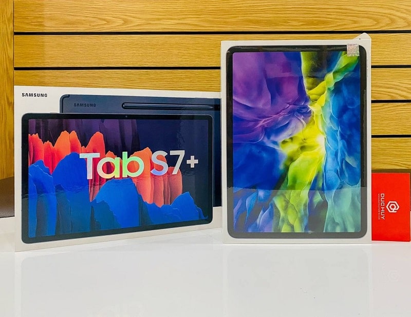 Galaxy Tab S7+, iPad Pro 11 128GB (2020)
