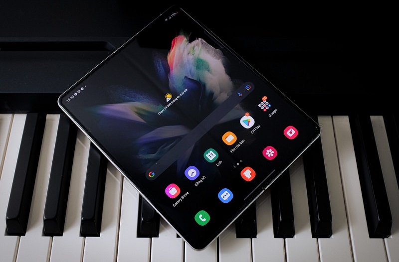 Thay màn hình Samsung Galaxy Z Fold3 5G giá bao nhiêu?