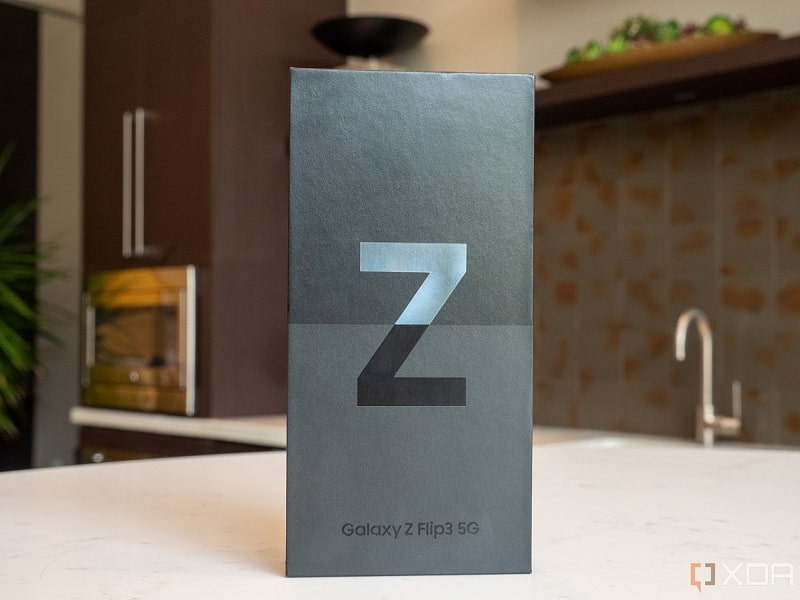 hộp đựng Galaxy Z Flip3 5G