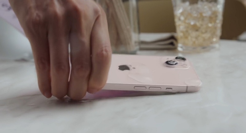 iphone 13 màu hồng