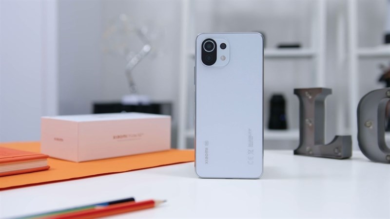 giá Xiaomi 11 Lite 5G NE