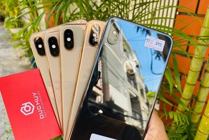 Ngoại hình XS Max 64GB cũ