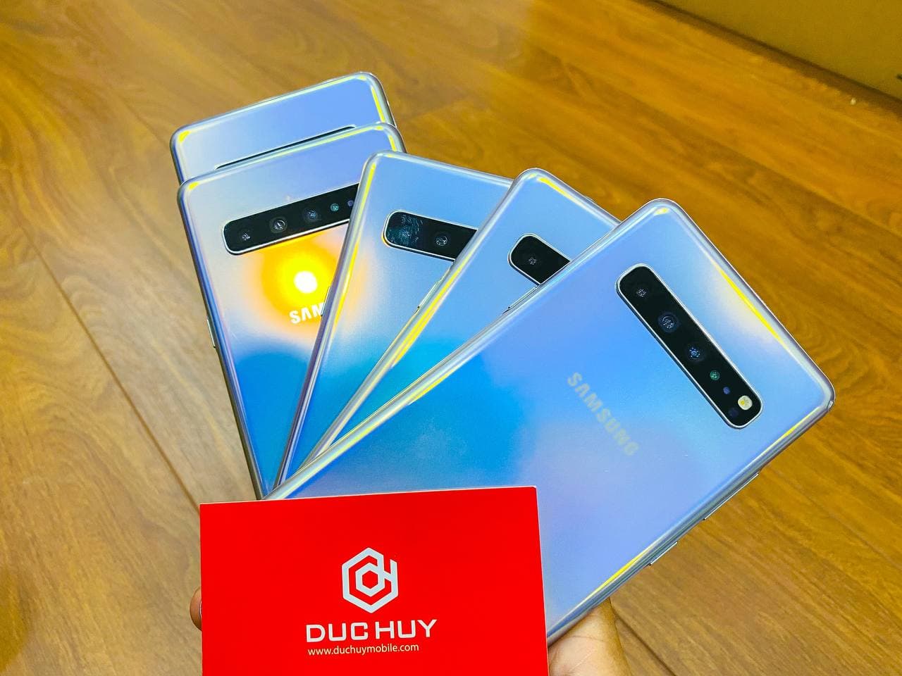 ngoại hình Samsung Galaxy S10 5G