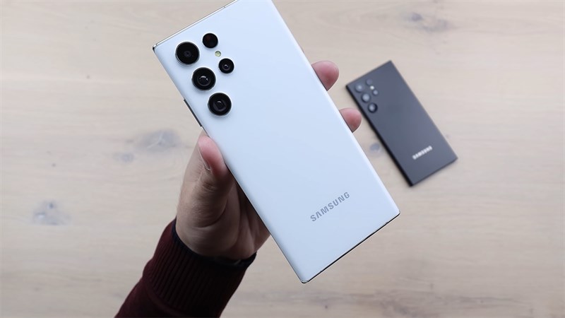 Samsung Galaxy S22 Ultra 5G màu trắng