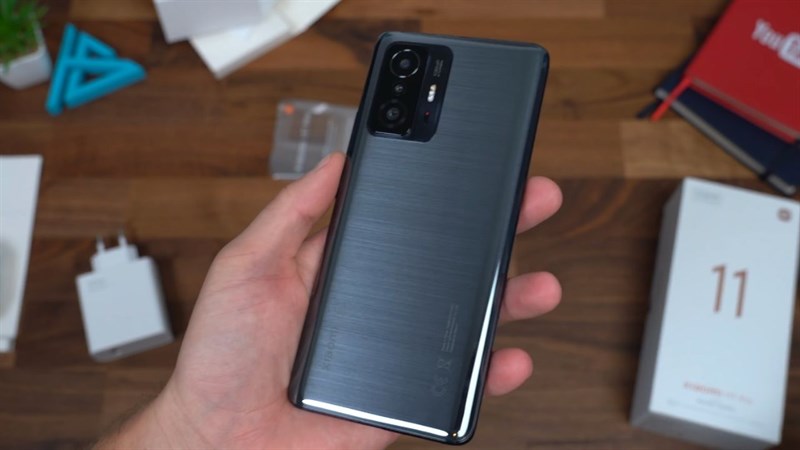 Thiết kế Xiaomi 11T Pro