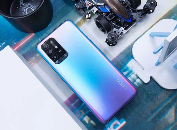 thiết kế OPPO A95 5G