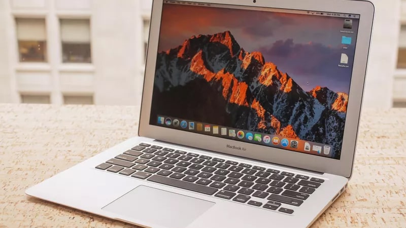 Macbook cũ