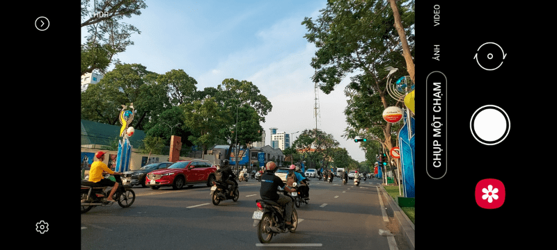 Camera của Galaxy M51