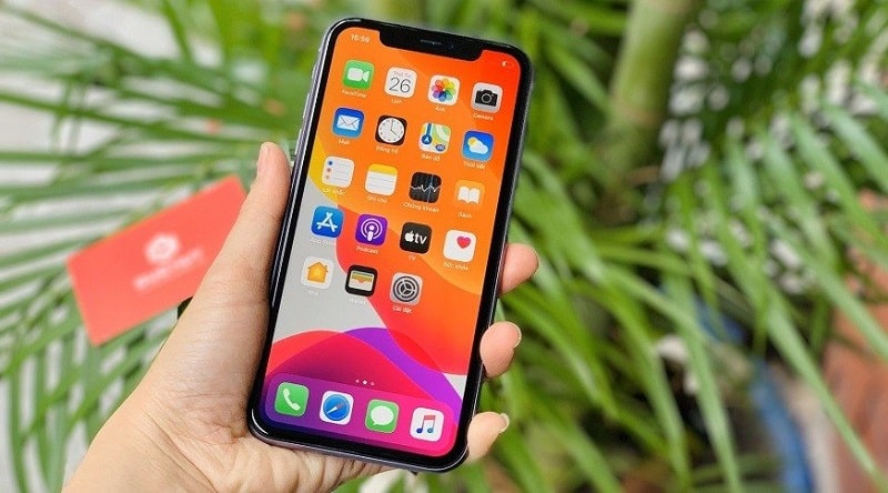 iPhone 11 màn hình