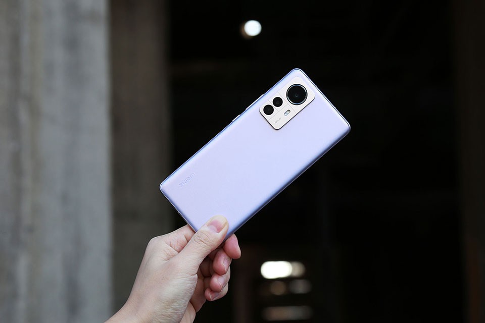 Thiết kế Xiaomi 12 Pro