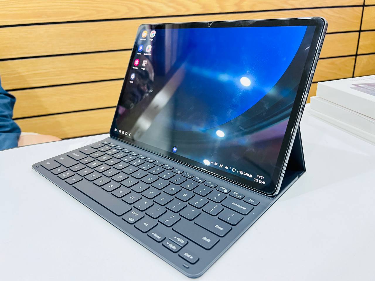 màn hình Bao da kèm bàn phím Galaxy Tab S9+