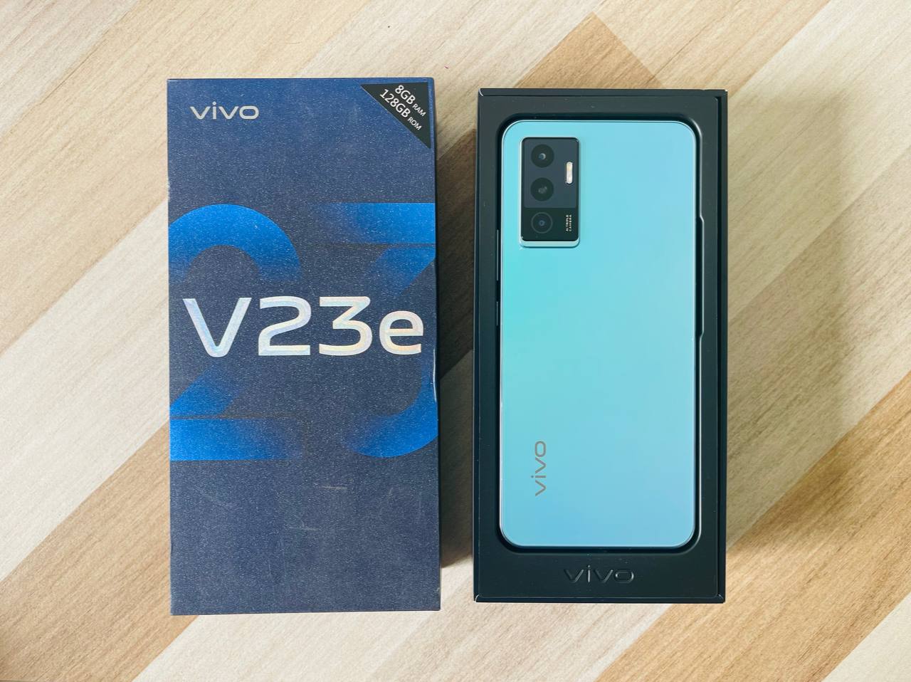 thiết kế Vivo V23e 