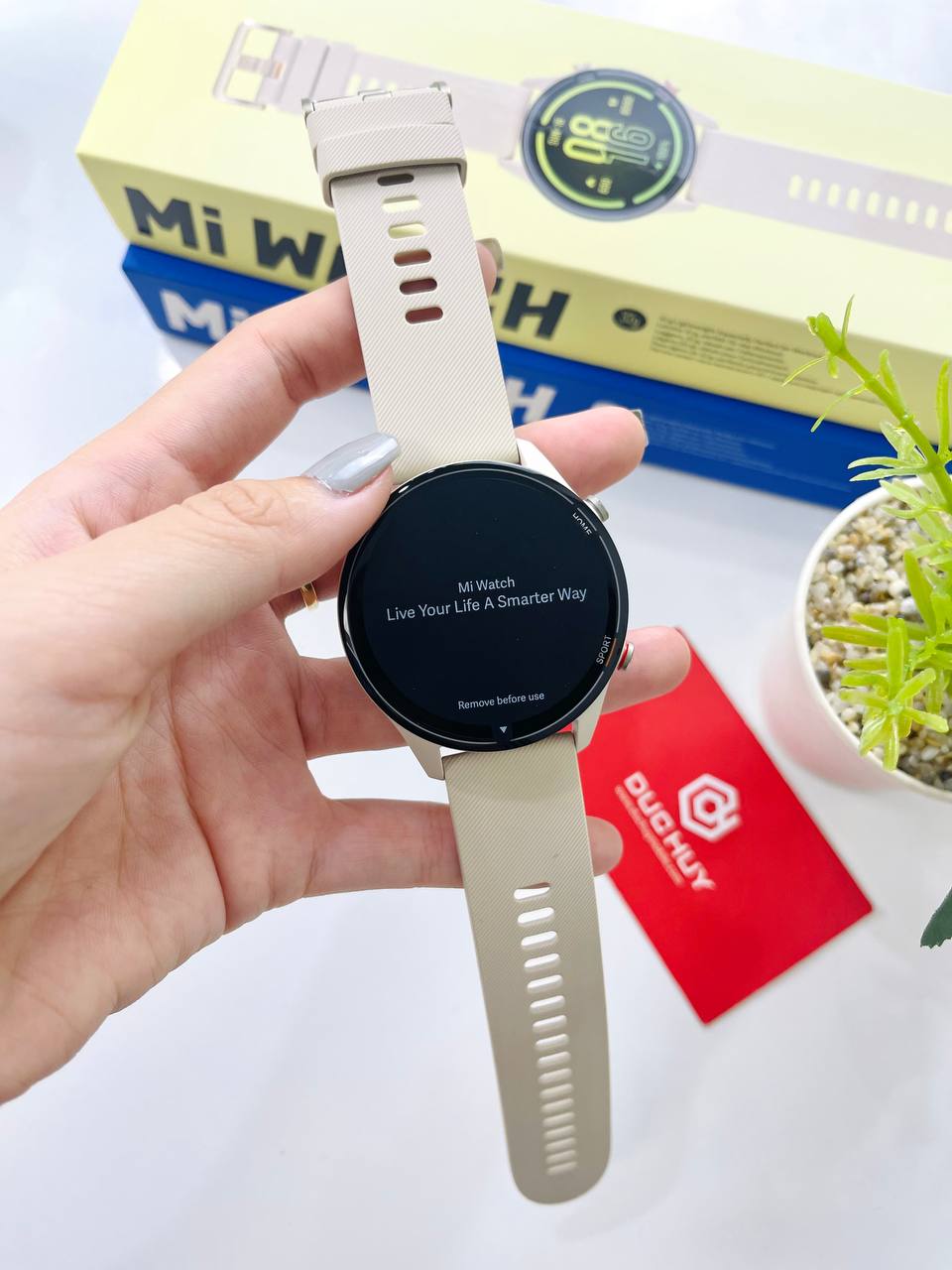 cấu hình Mi Watch 