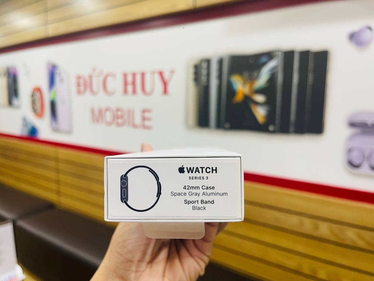 Trên tay Apple Watch Series 3 42mm GPS