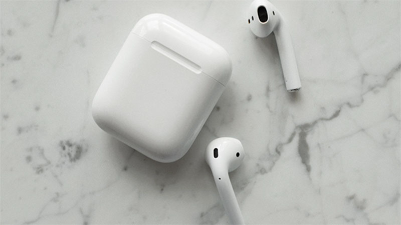 cách vệ sinh tai nghe AirPods tại nhà