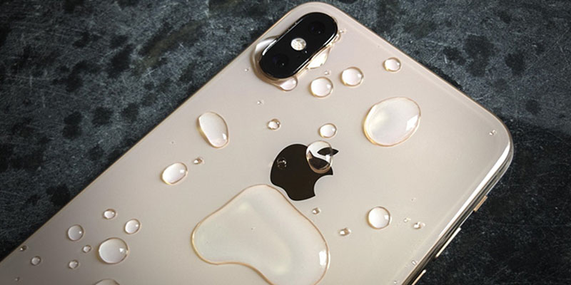 Nước vào loa iPhone