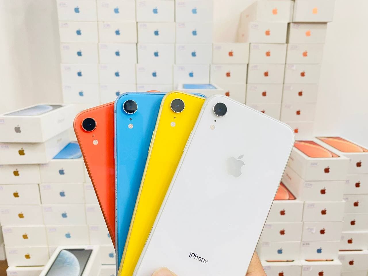 cận cảnh iPhone XR