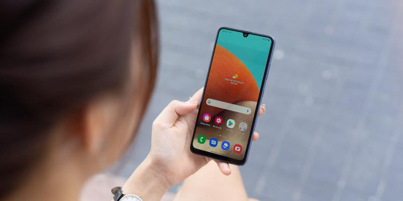 Màn hình Samsung Galaxy A32 trôi bảo hành