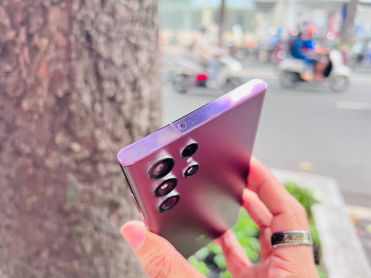 cạnh Galaxy S22 Ultra 5G 128GB Trôi Bảo Hành