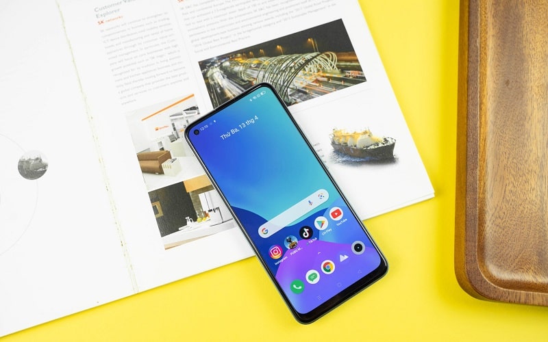 màn hình Realme 8 Pro