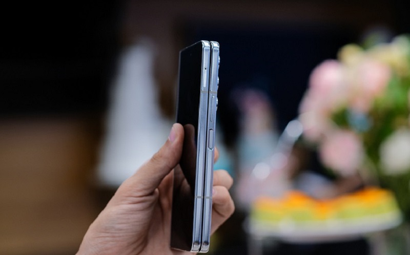Viên pin Galaxy Z Fold5 và Galaxy Z Fold4