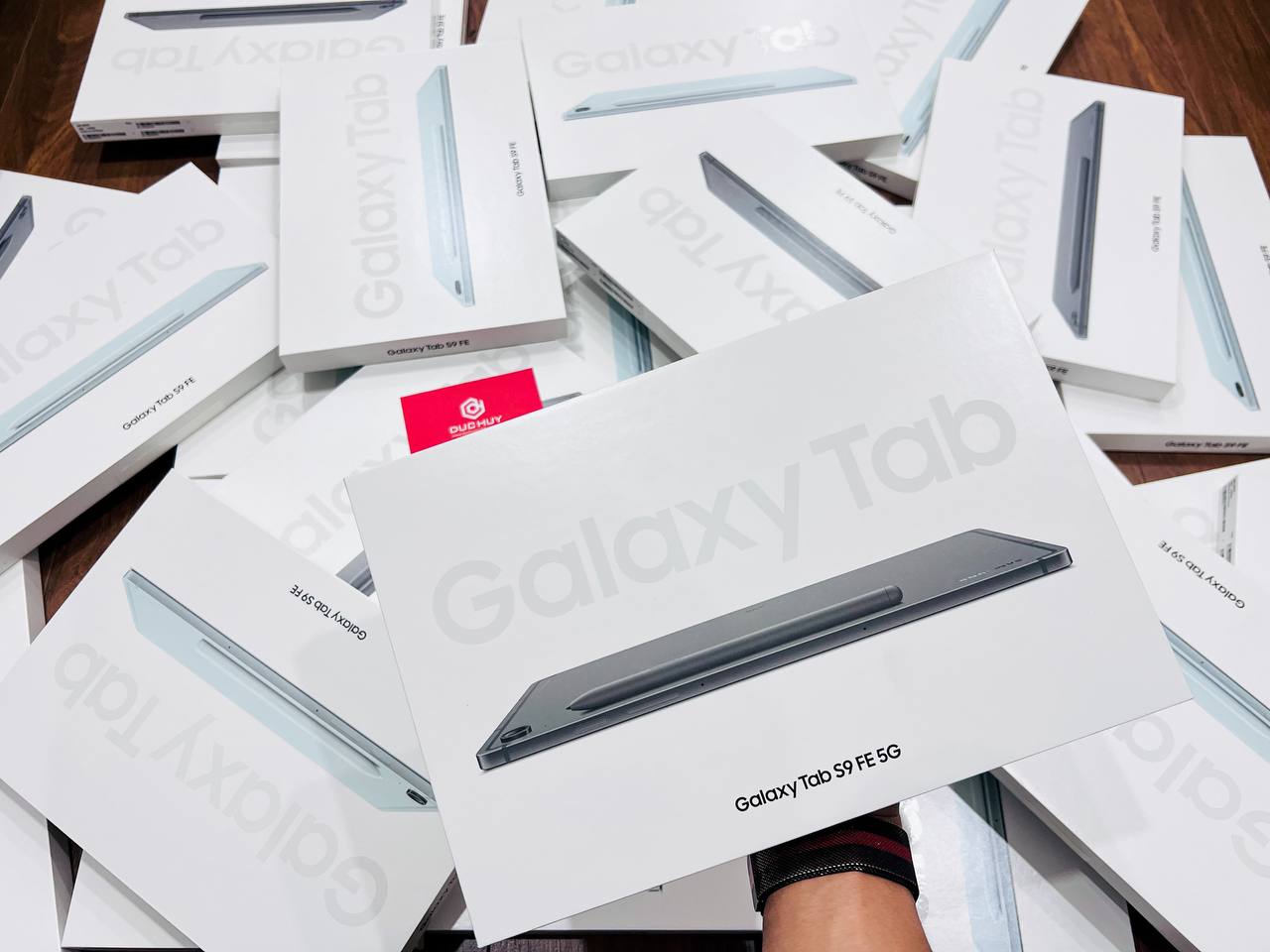 Samsung Galaxy Tab S9 FE 5G sẵn hàng