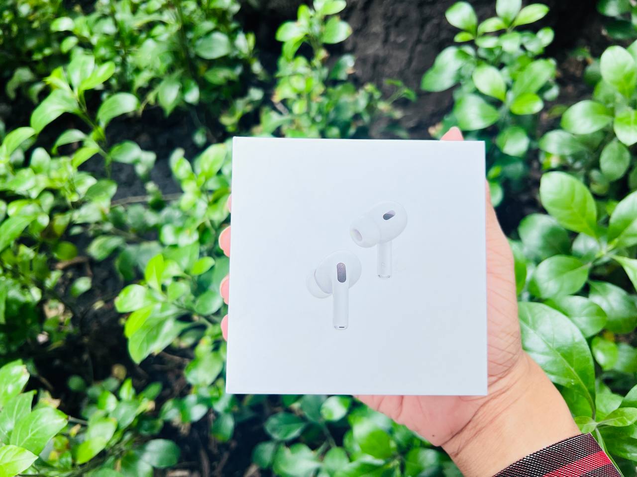 AirPods Pro Gen 2 MagSafe Charge