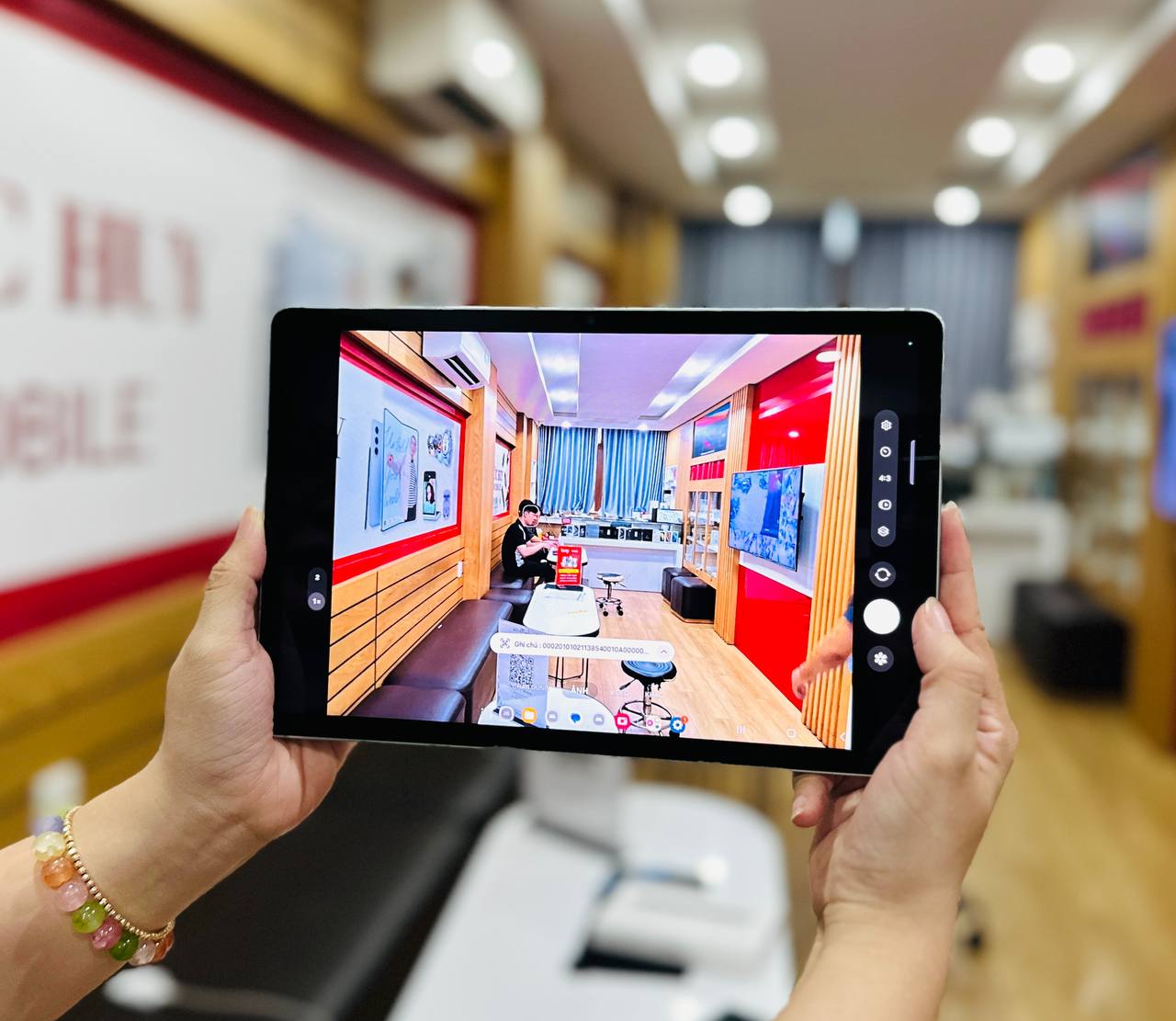 giao diện chụp ảnh của Samsung Galaxy Tab S9 FE Wifi