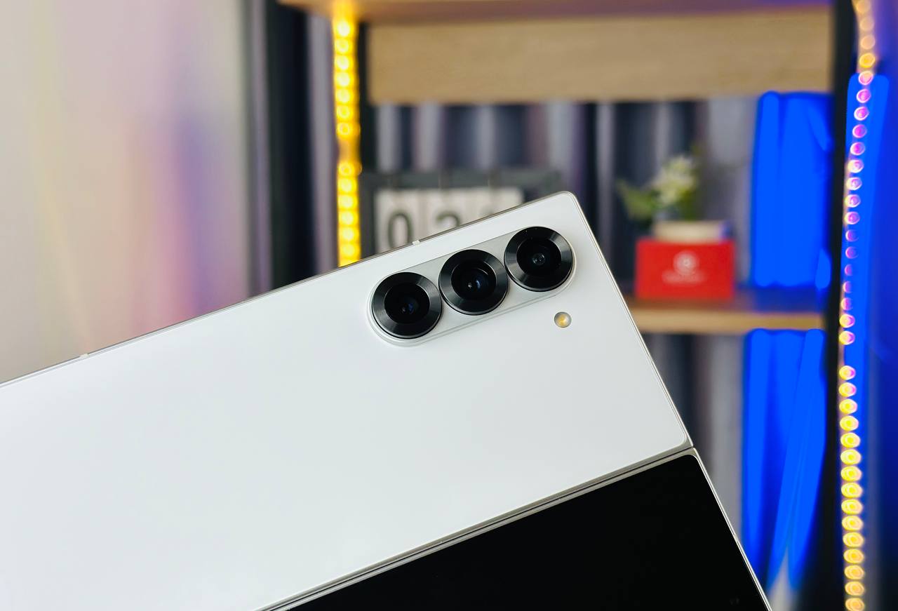 Cụm camera của Samsung Galaxy Z Fold6 5G 256GB Màu Độc Quyền