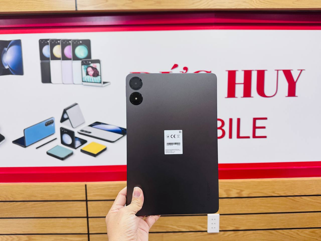 trên tay Xiaomi Poco Pad