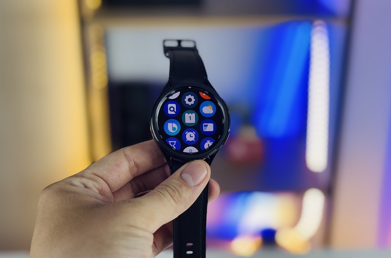 Samsung Galaxy Watch6 Classic 43mm LTE chạy chip Exynos W930 mạnh mẽ
