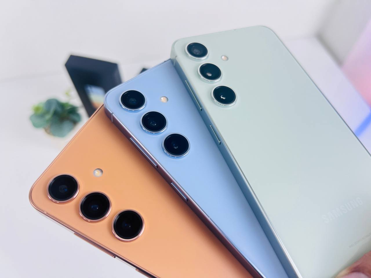 Samsung Galaxy S24 5G cũ có hang