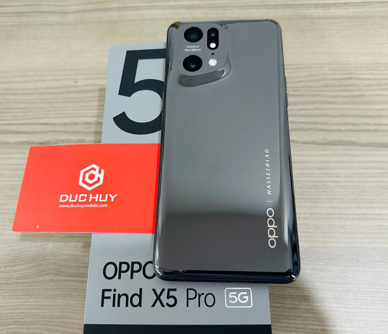 ngoại hình Oppo Find X5 Pro