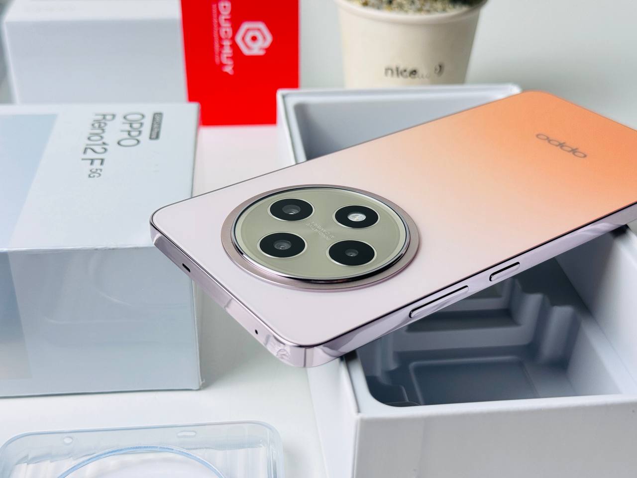 OPPO Reno12 F 5G chạy chip Dimensity 6300 5G mạnh mẽ