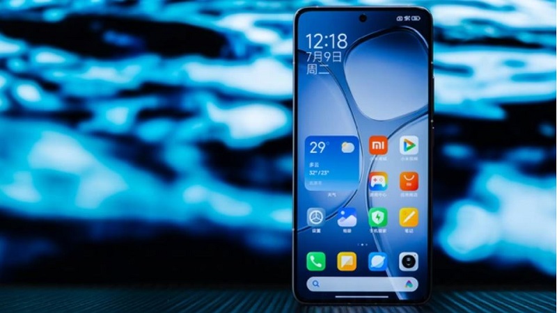 Redmi K70 Ultra 5G có màn hình mượt mà nhờ tần số quét 144Hz