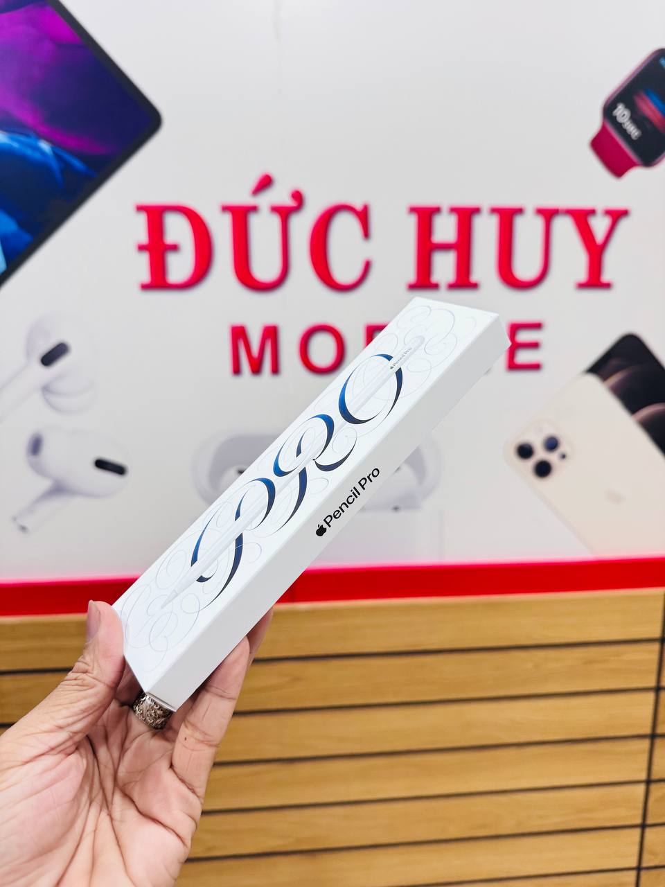 Bút Cảm Ứng Apple Pencil Pro