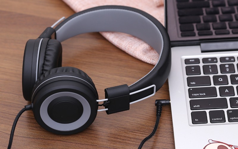 Tai nghe có dây - Phong cách cổ điển kết hợp cùng công nghệ tiên tiến