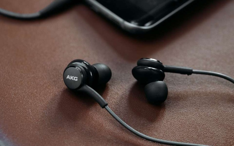 Tai nghe có dây Samsung AKG